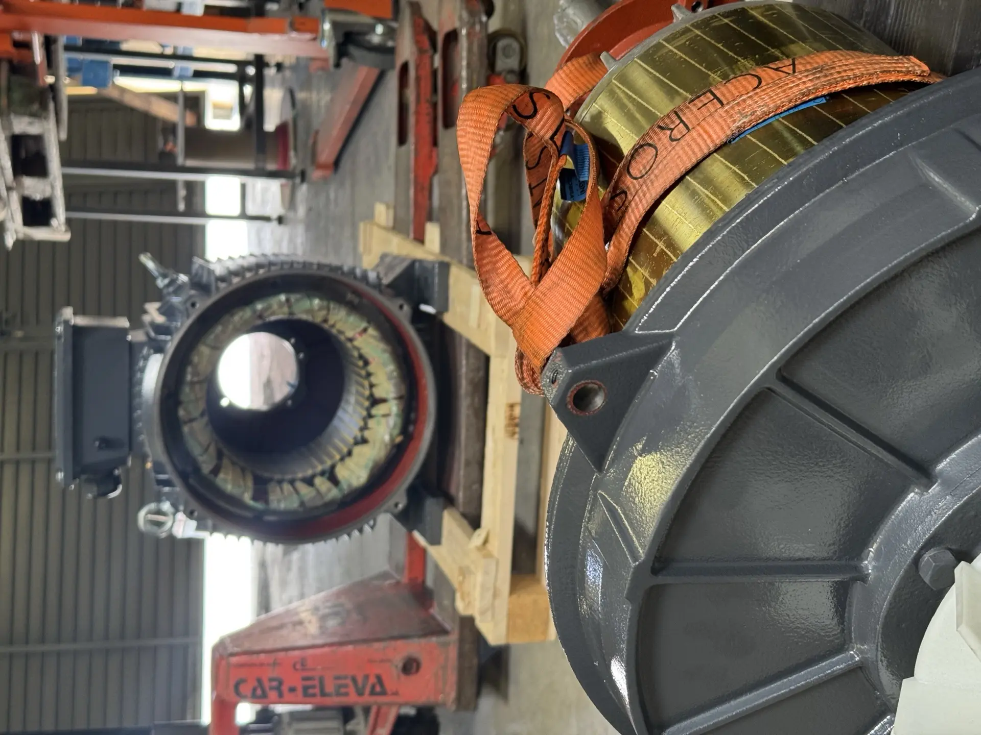 Estátor de motor trifásico de pequeña potencia con bobinado de cobre nuevo, taller Bobinados ADMA