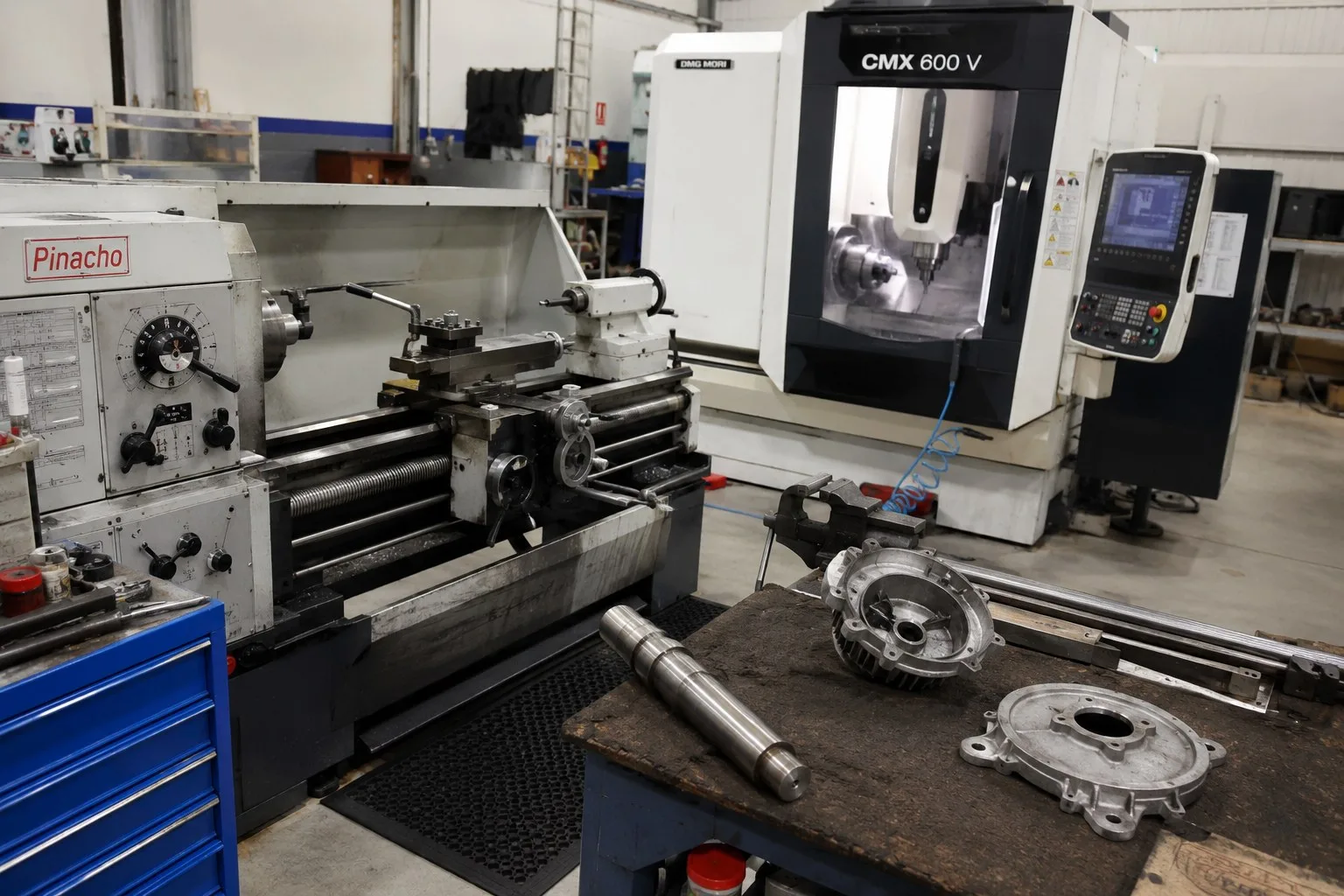 Torno Pinacho y fresadora CNC para mecanizado de ejes y carcasas de motores, Sabadell
